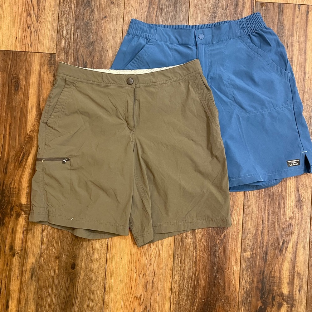 Set of 2 L.L. Bean Womens Olive Green & Blue Shorts